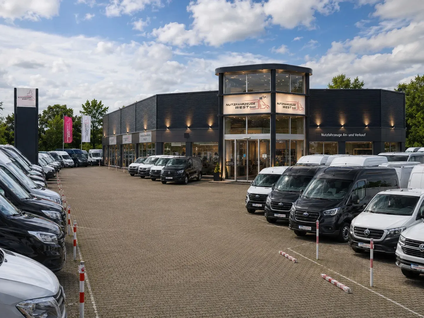 Hof und Eingang Nutzfahrzeuge West